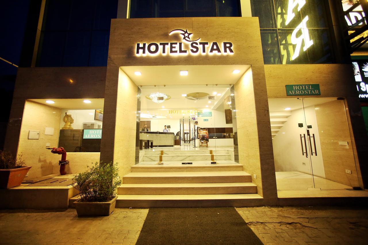 Hotel Aero Star Near Delhi Airport นิวเดลี ภายนอก รูปภาพ