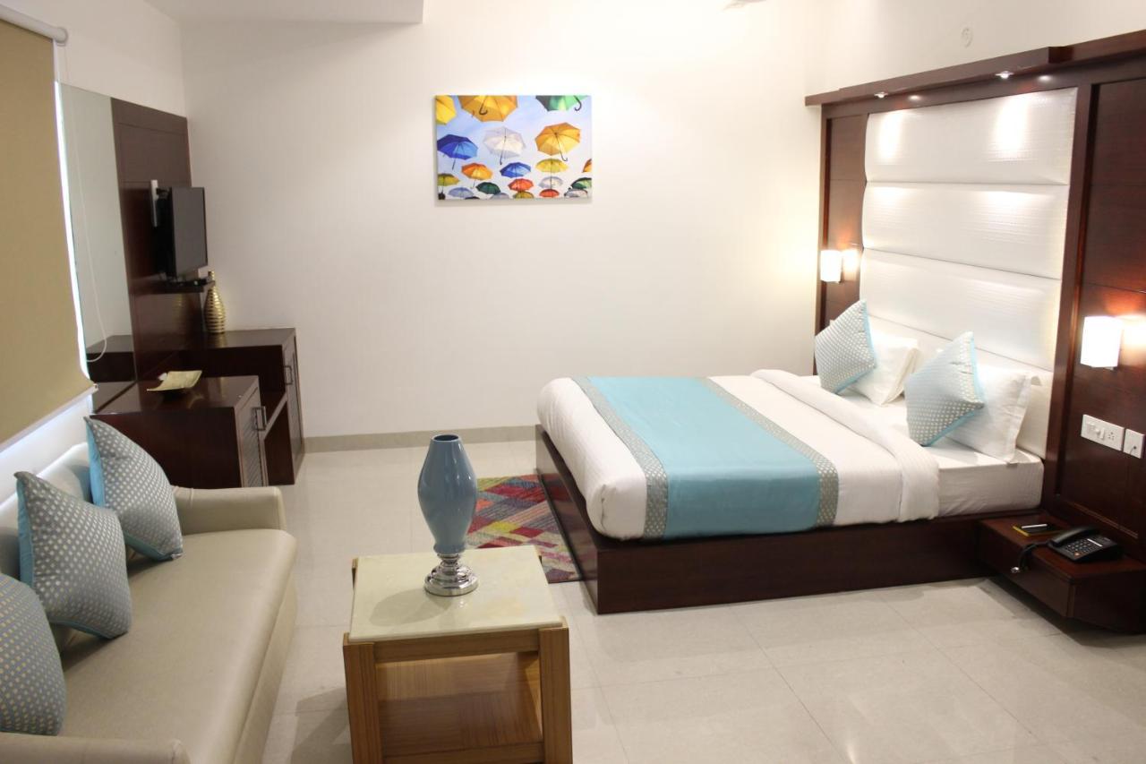 Hotel Aero Star Near Delhi Airport นิวเดลี ภายนอก รูปภาพ