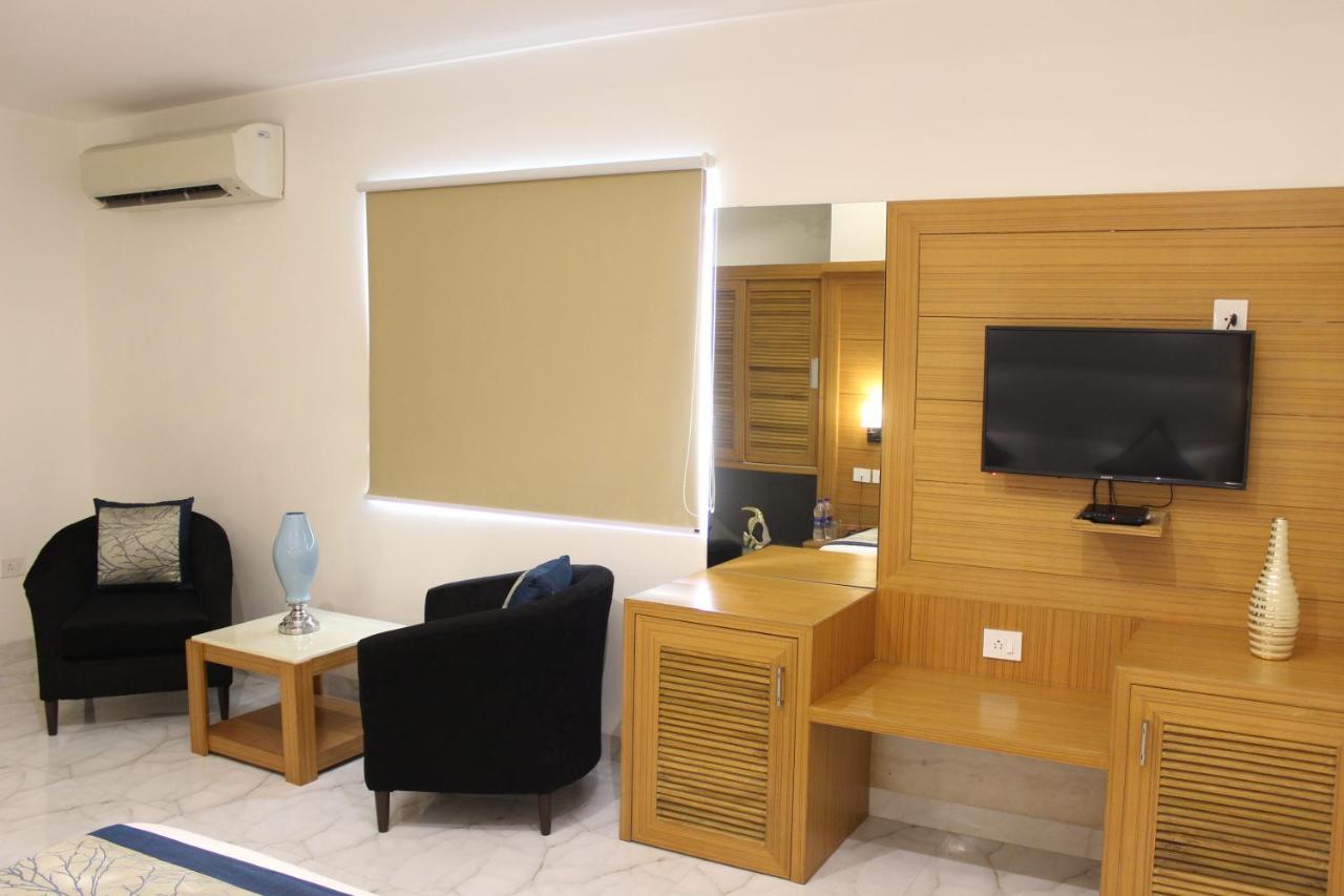 Hotel Aero Star Near Delhi Airport นิวเดลี ภายนอก รูปภาพ