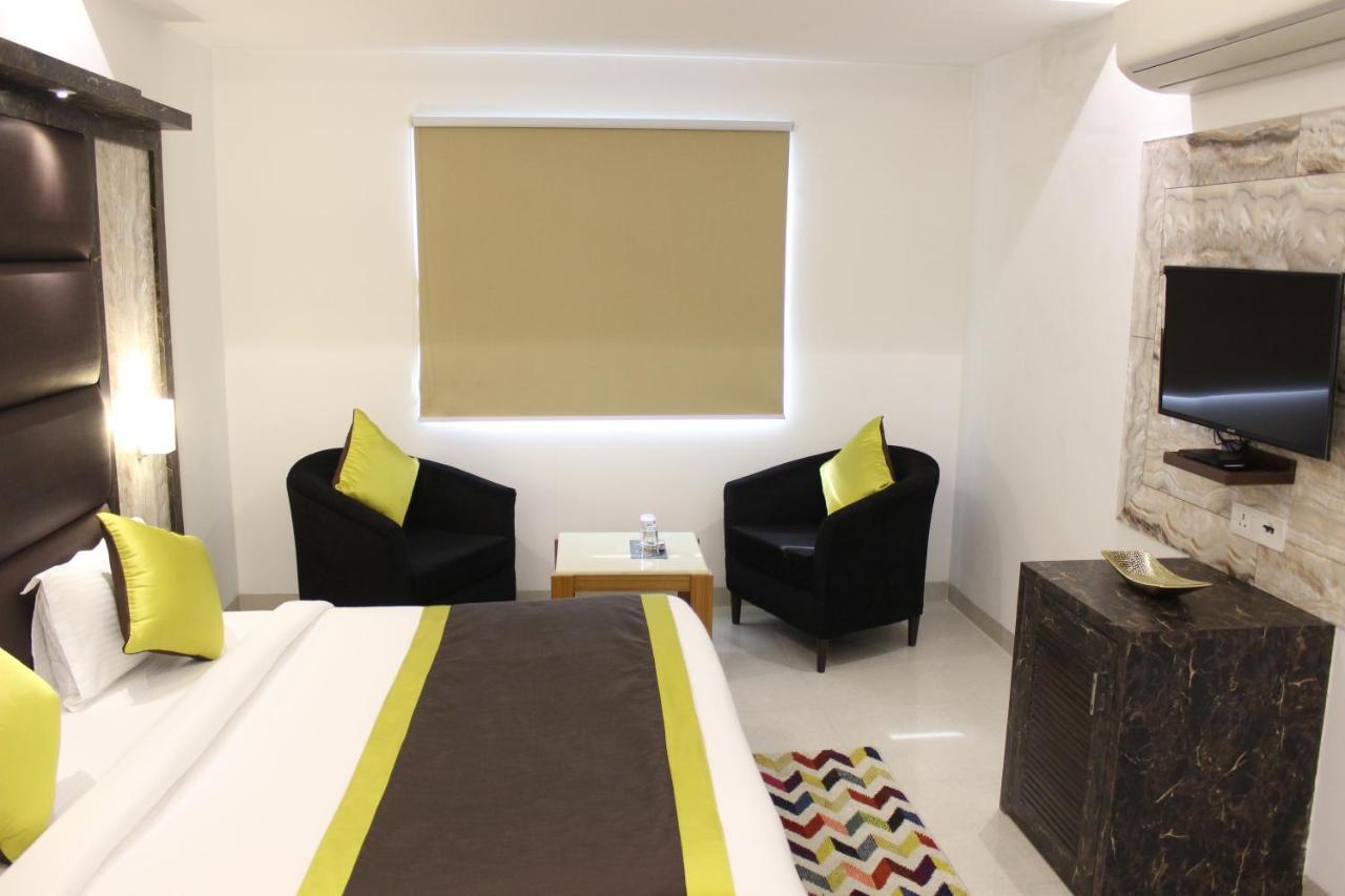 Hotel Aero Star Near Delhi Airport นิวเดลี ภายนอก รูปภาพ