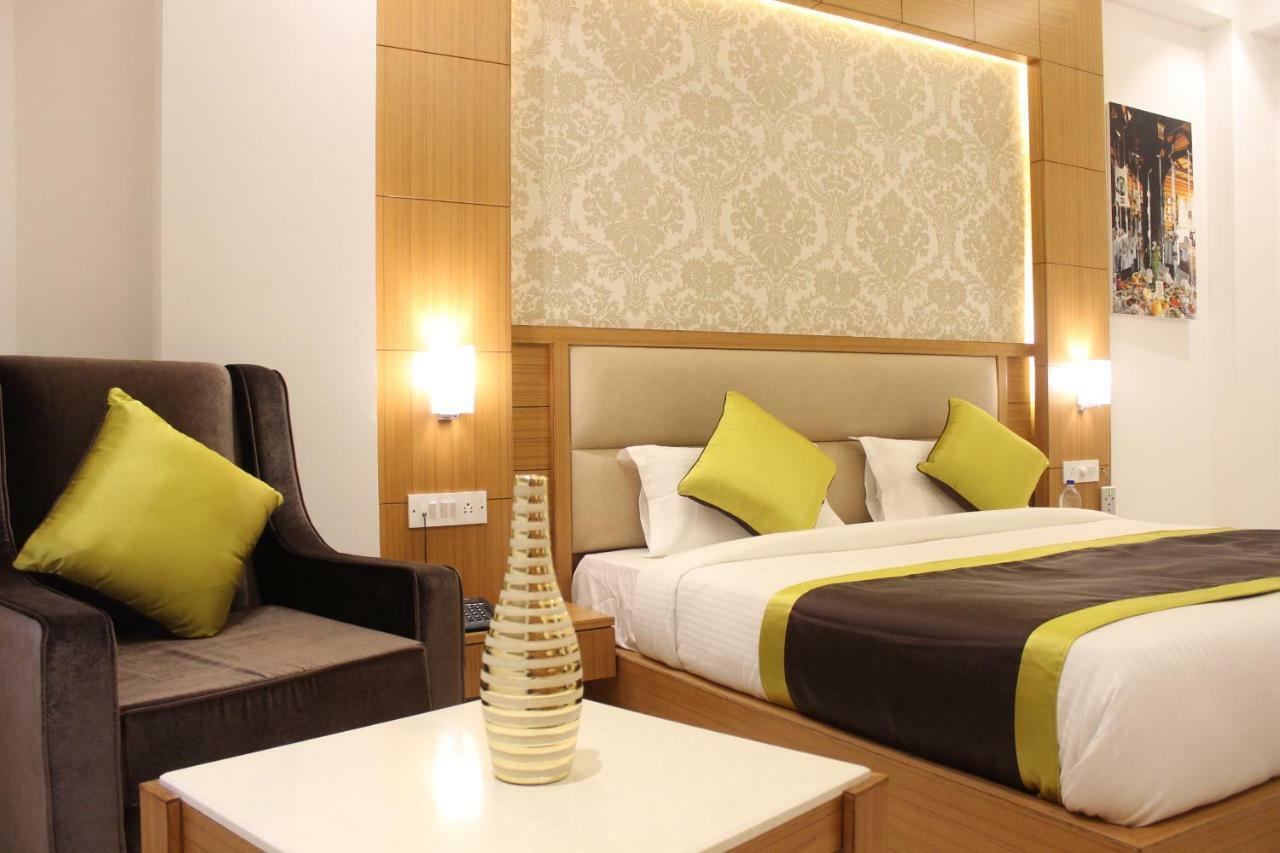 Hotel Aero Star Near Delhi Airport นิวเดลี ภายนอก รูปภาพ